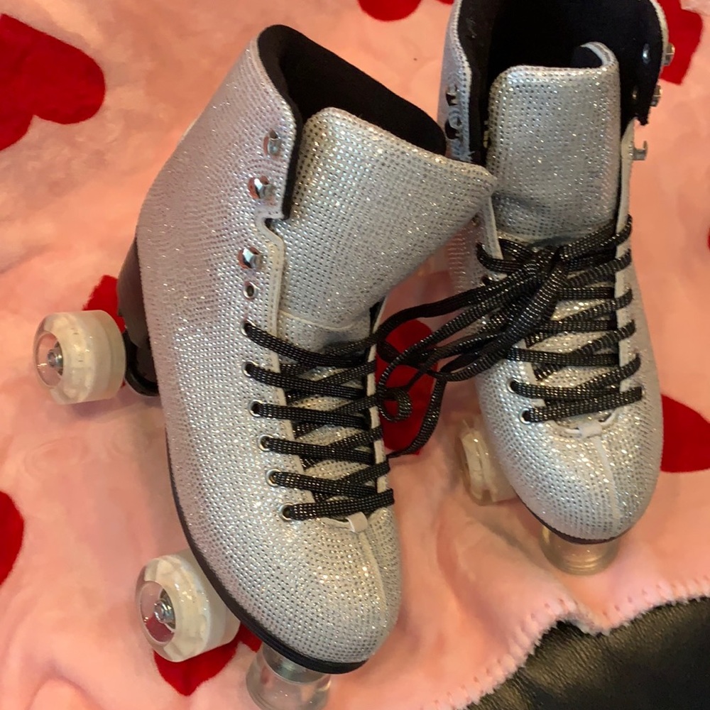 Dolls Kill Rollerskates new with tag inbox